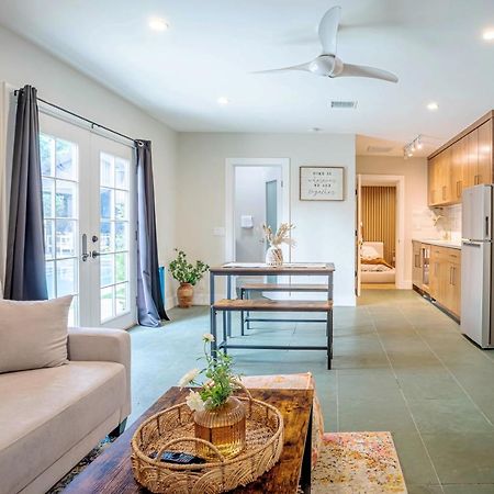 Serene 1 Bed Guest House With Patio Sleeps 6 로스앤젤레스 외부 사진