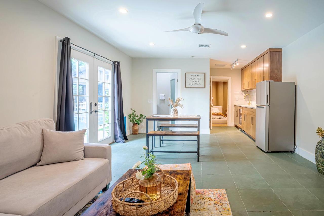 Serene 1 Bed Guest House With Patio Sleeps 6 로스앤젤레스 외부 사진