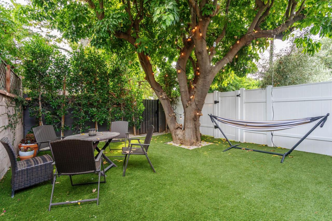 Serene 1 Bed Guest House With Patio Sleeps 6 로스앤젤레스 외부 사진
